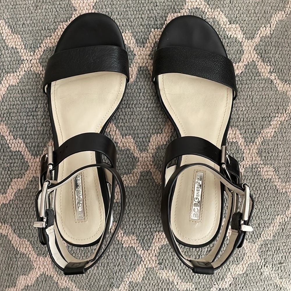BCBGeneration Black Sandals Size 6.5 - Picture 2 of 16